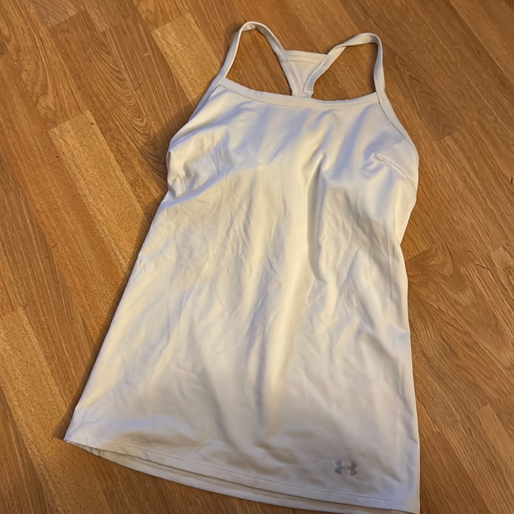Underarmour Med white tank